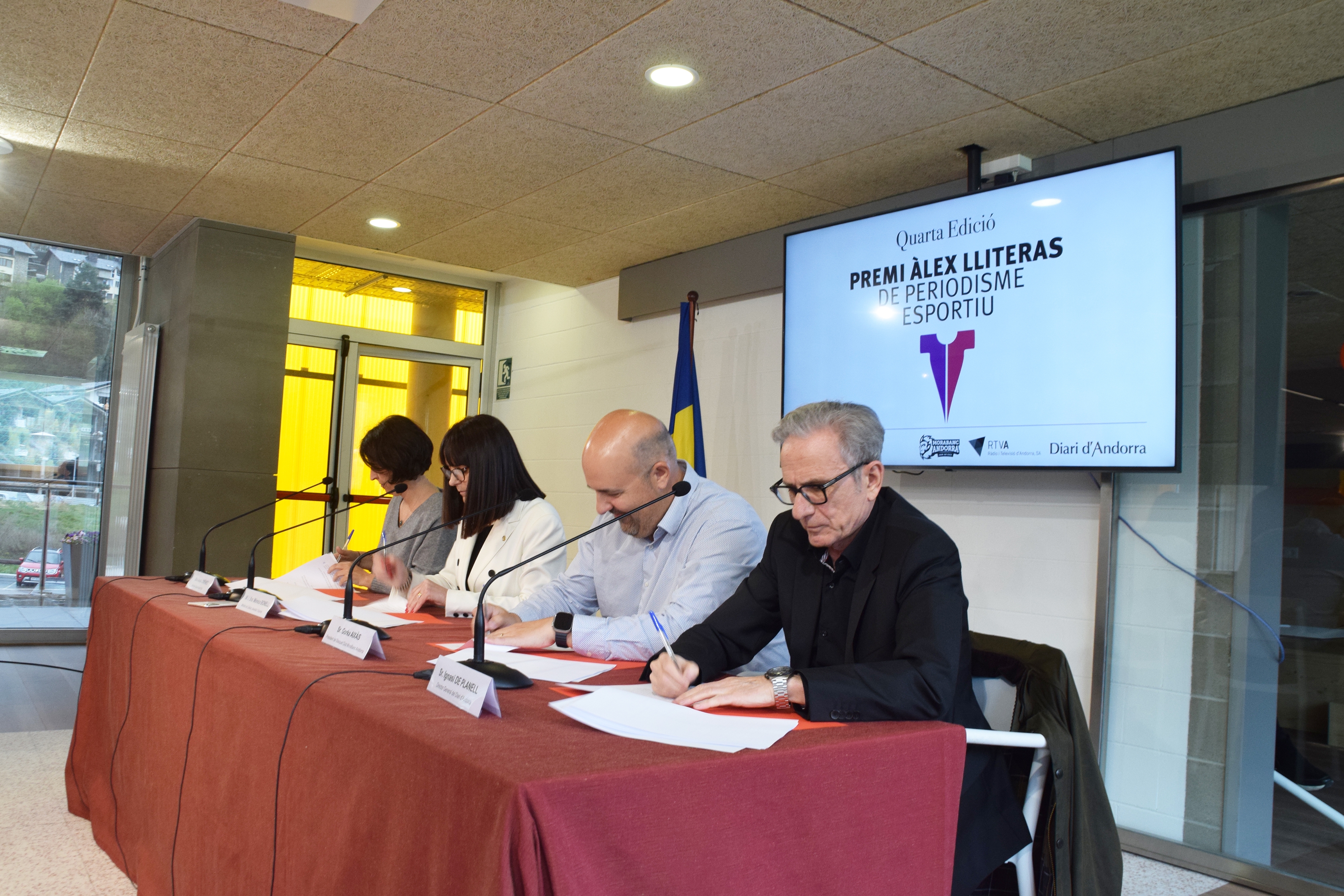 /tmp/169383_bonell 2.jpg